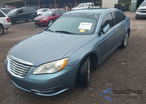 2011 Chrysler 200 Touring из США, поврежденный, VIN 1C3BC1FB2BN585673